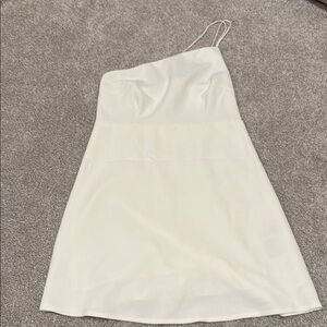 Elegant White One-Shoulder Dress